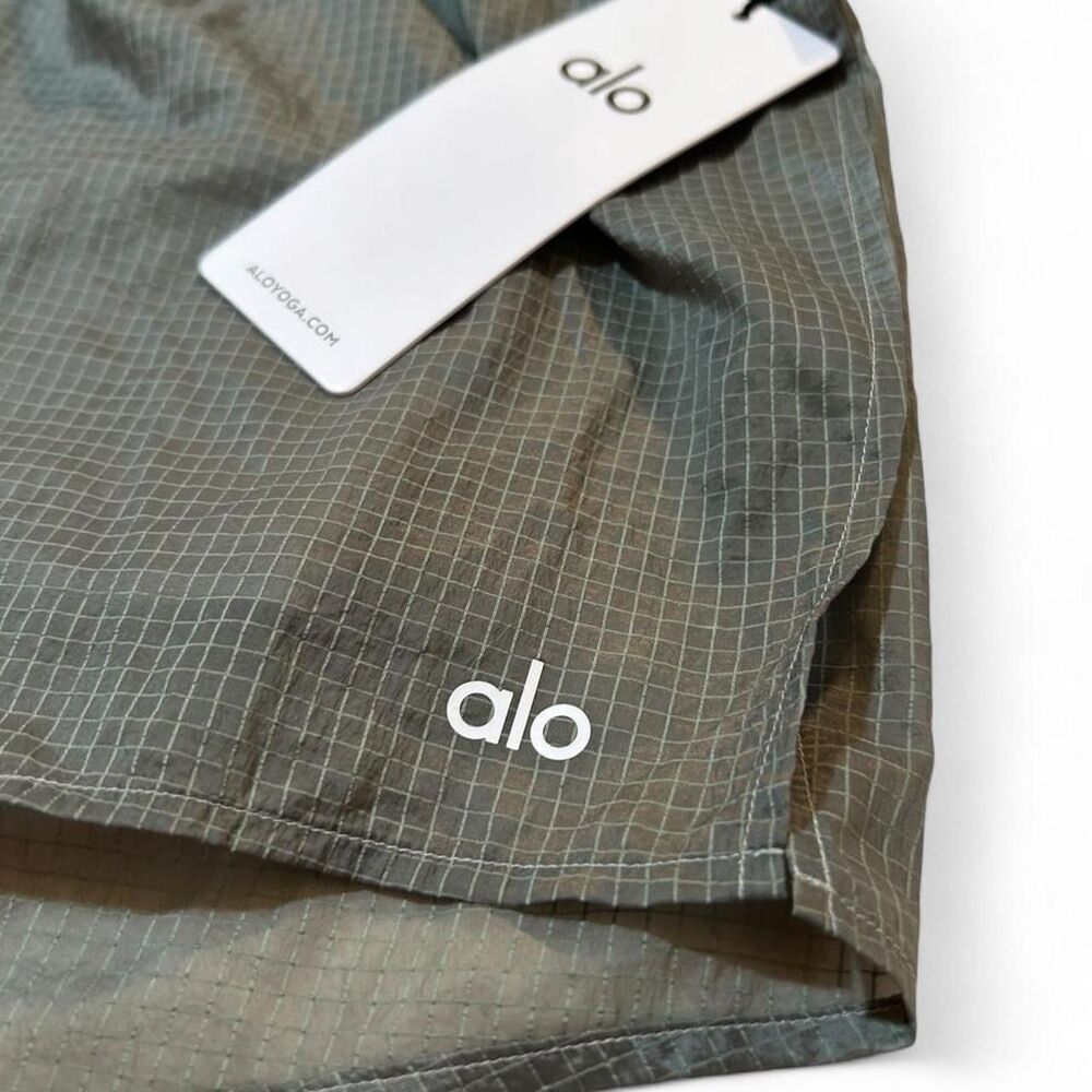 Alo-yoga Women's Shorts